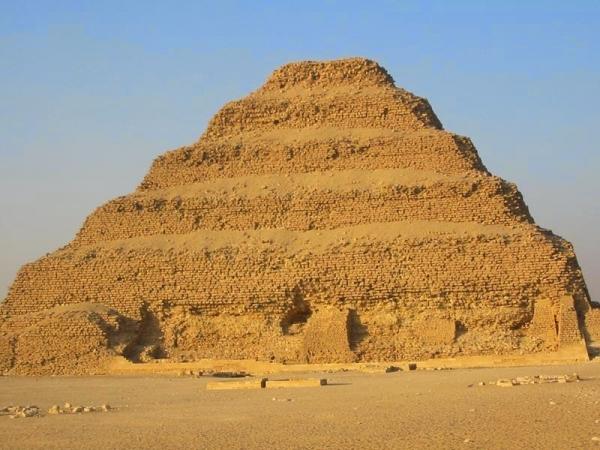 100611484_step pyramid of djoser in saqqara